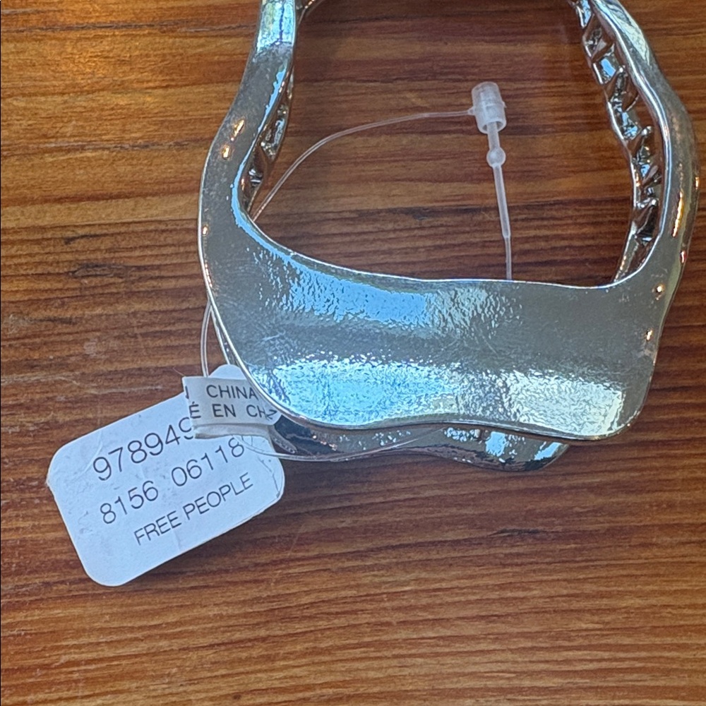 FREE PEOPLE Hard Core Flat Claw Clip Silver hair accessories new gift stocking - Picture 5 of 7